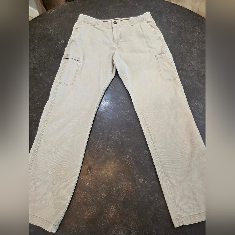 Lee Men's Comfort Fix Khaki Chinos